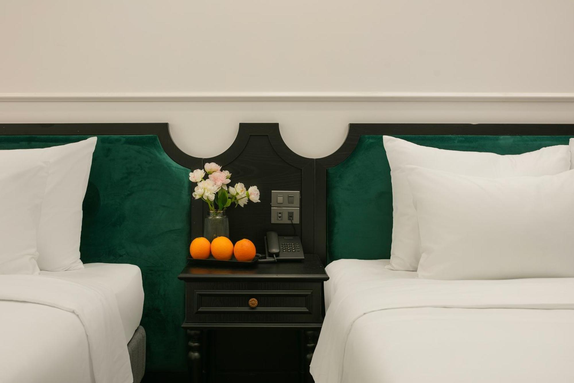 Elegant Boutique Hotel Ha Long Exterior photo