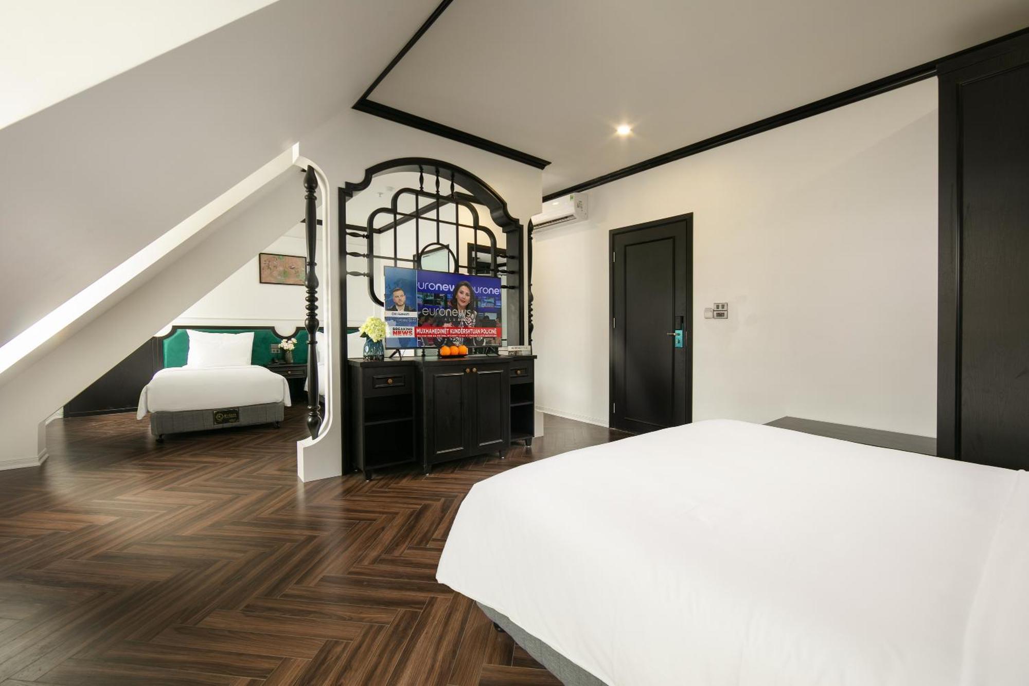 Elegant Boutique Hotel Ha Long Exterior photo