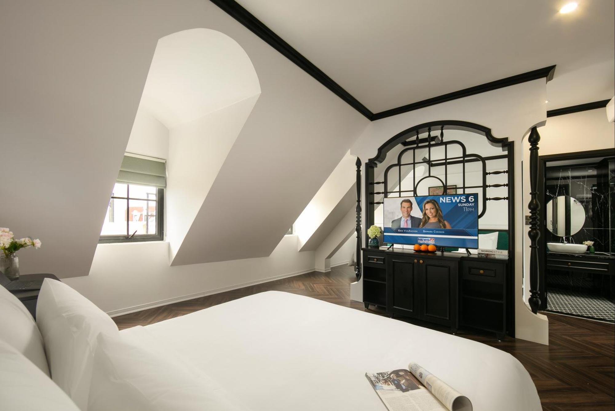 Elegant Boutique Hotel Ha Long Exterior photo