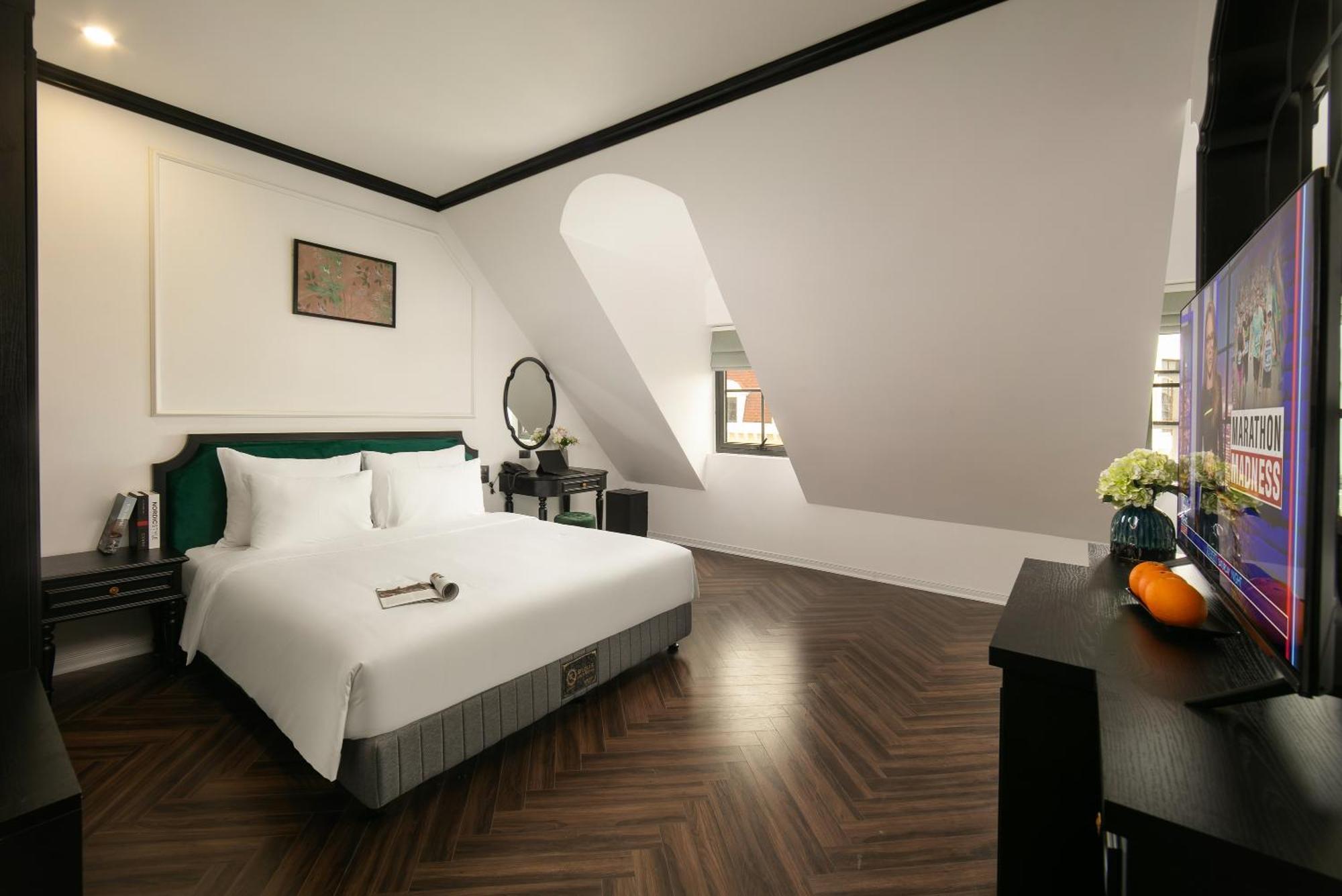 Elegant Boutique Hotel Ha Long Exterior photo