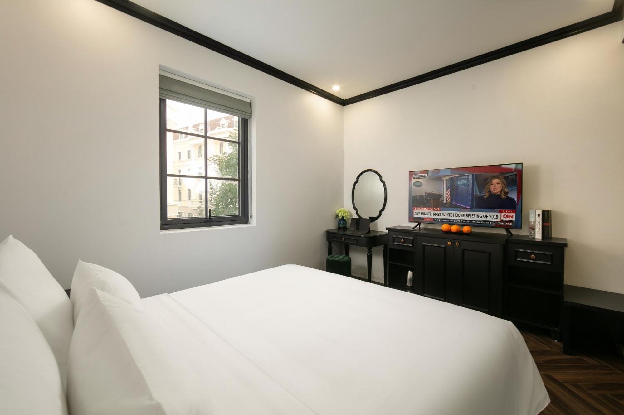 Elegant Boutique Hotel Ha Long Exterior photo