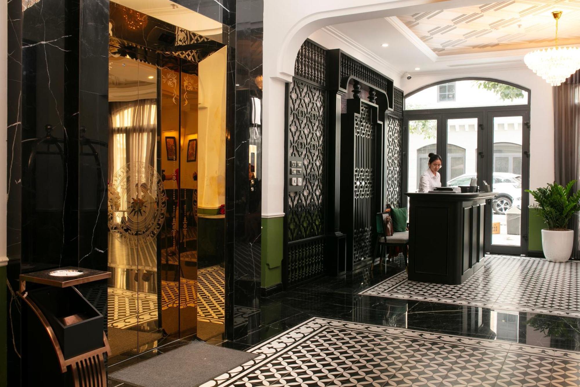 Elegant Boutique Hotel Ha Long Exterior photo